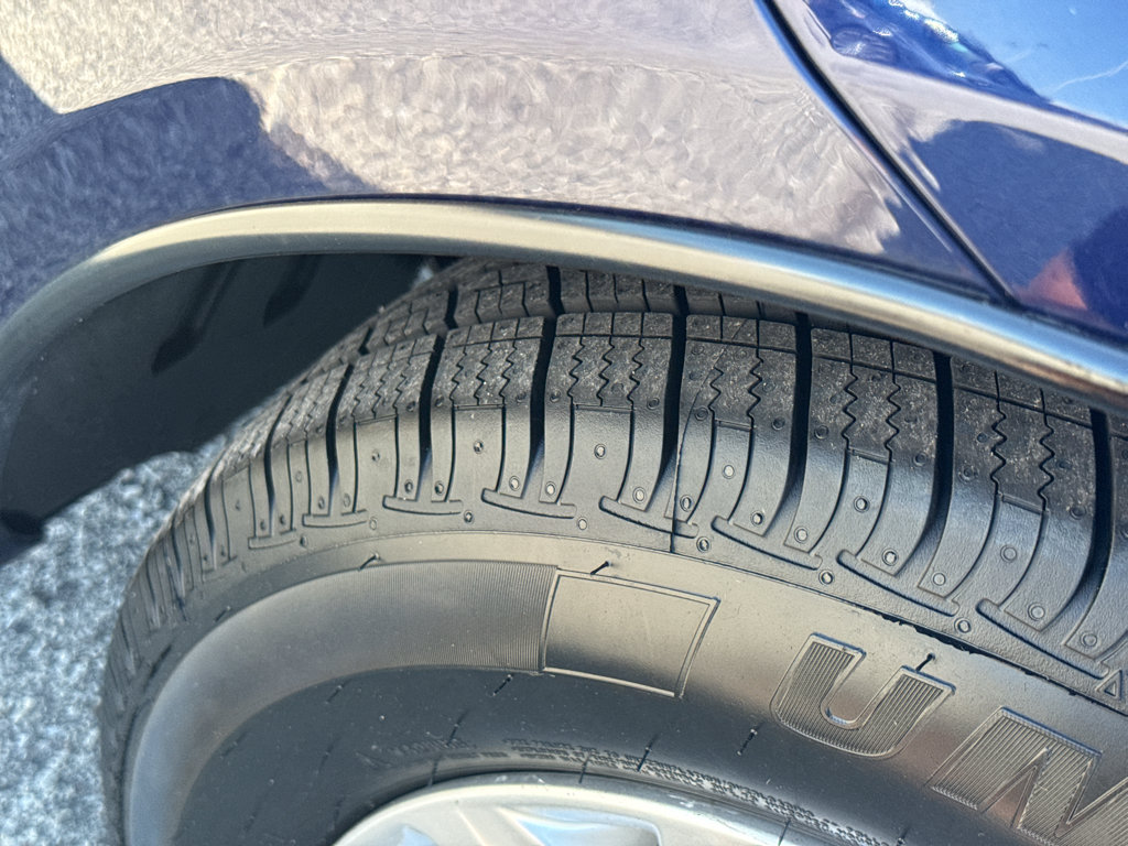 Used 2011 Hyundai Sonata GLS w/ Popular Equipment Pkg 2 FWD image 9
