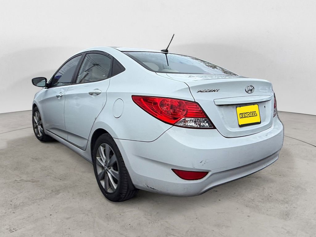 Used 2013 Hyundai Accent GLS w/ Premium Pkg FWD image 2