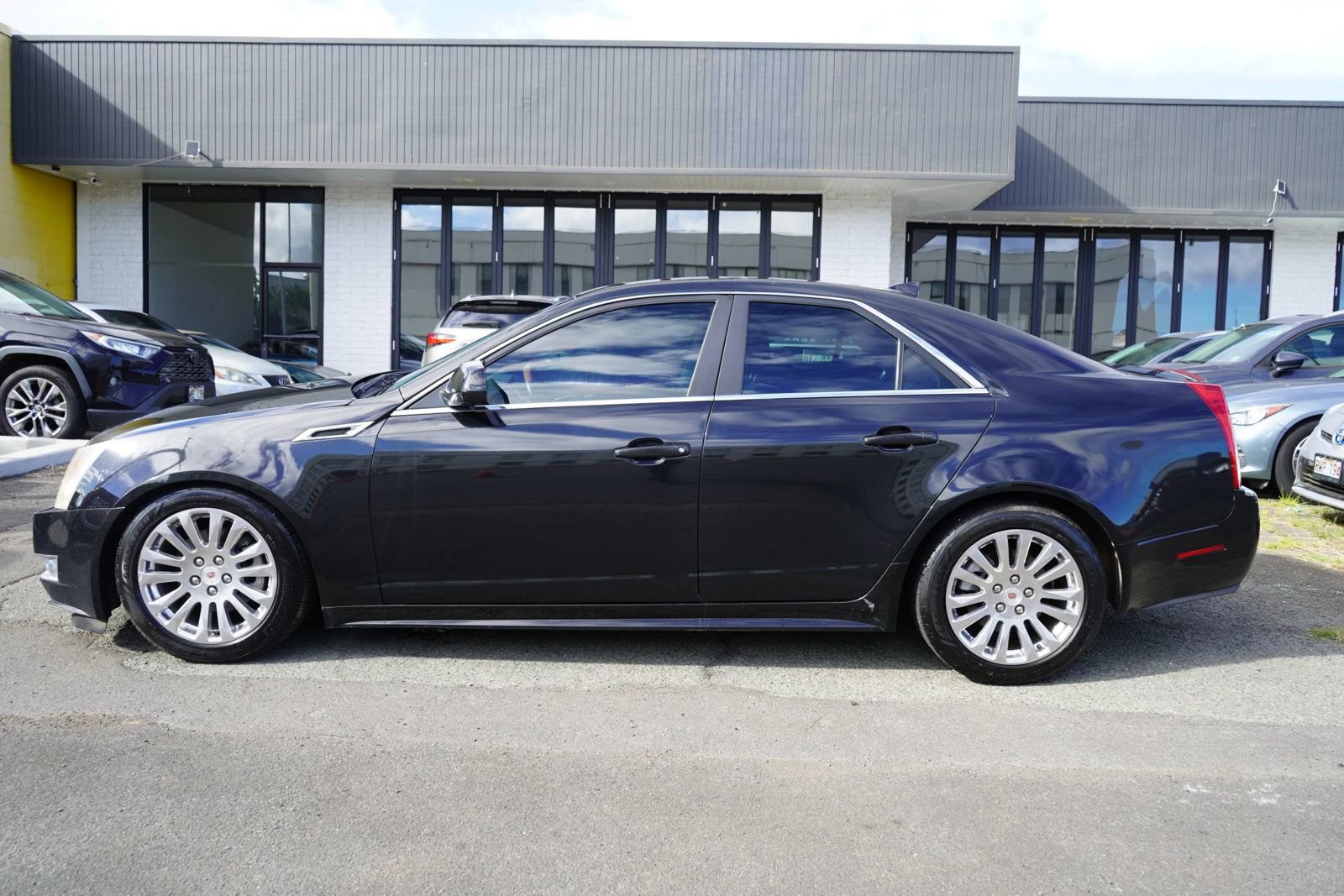 Used 2013 Cadillac CTS Premium RWD image 2