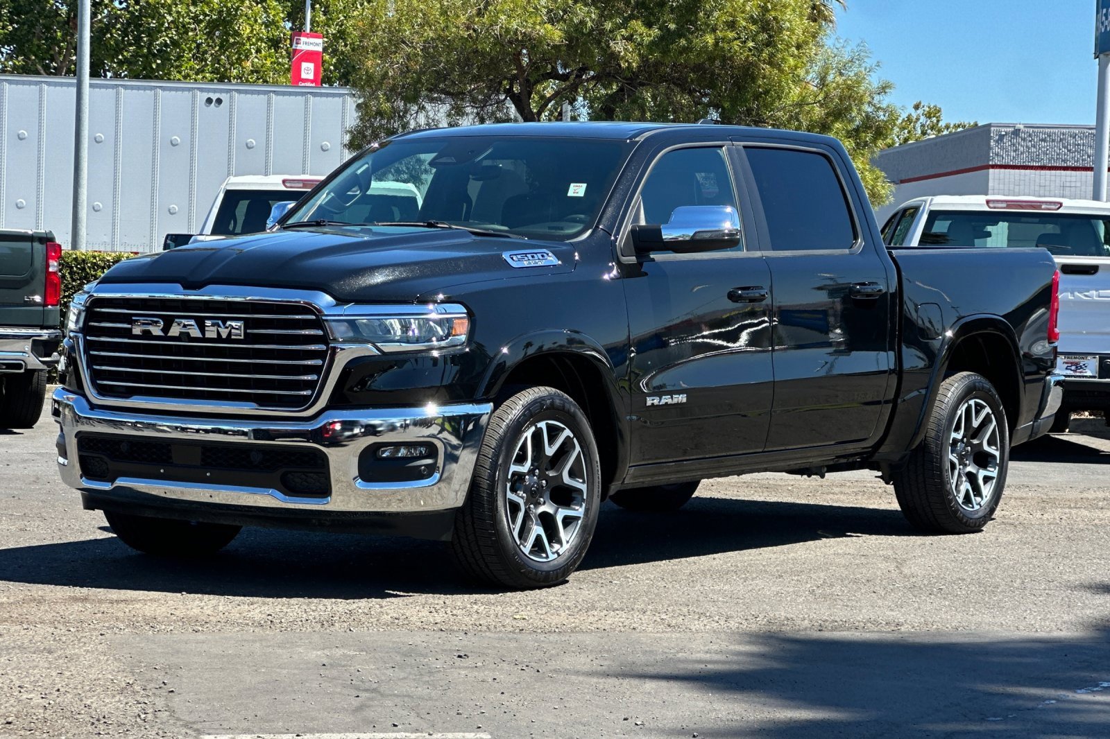 Used 2025 RAM 1500 Laramie image 8