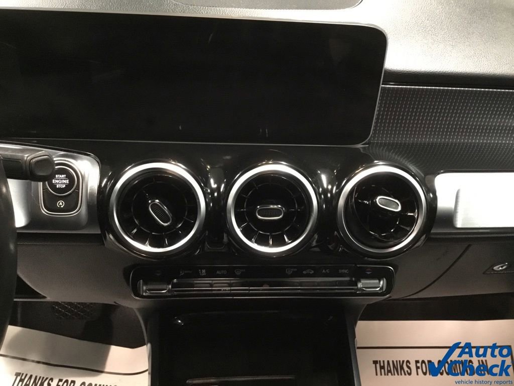 Used 2020 Mercedes-Benz GLB 250 4MATIC image 47