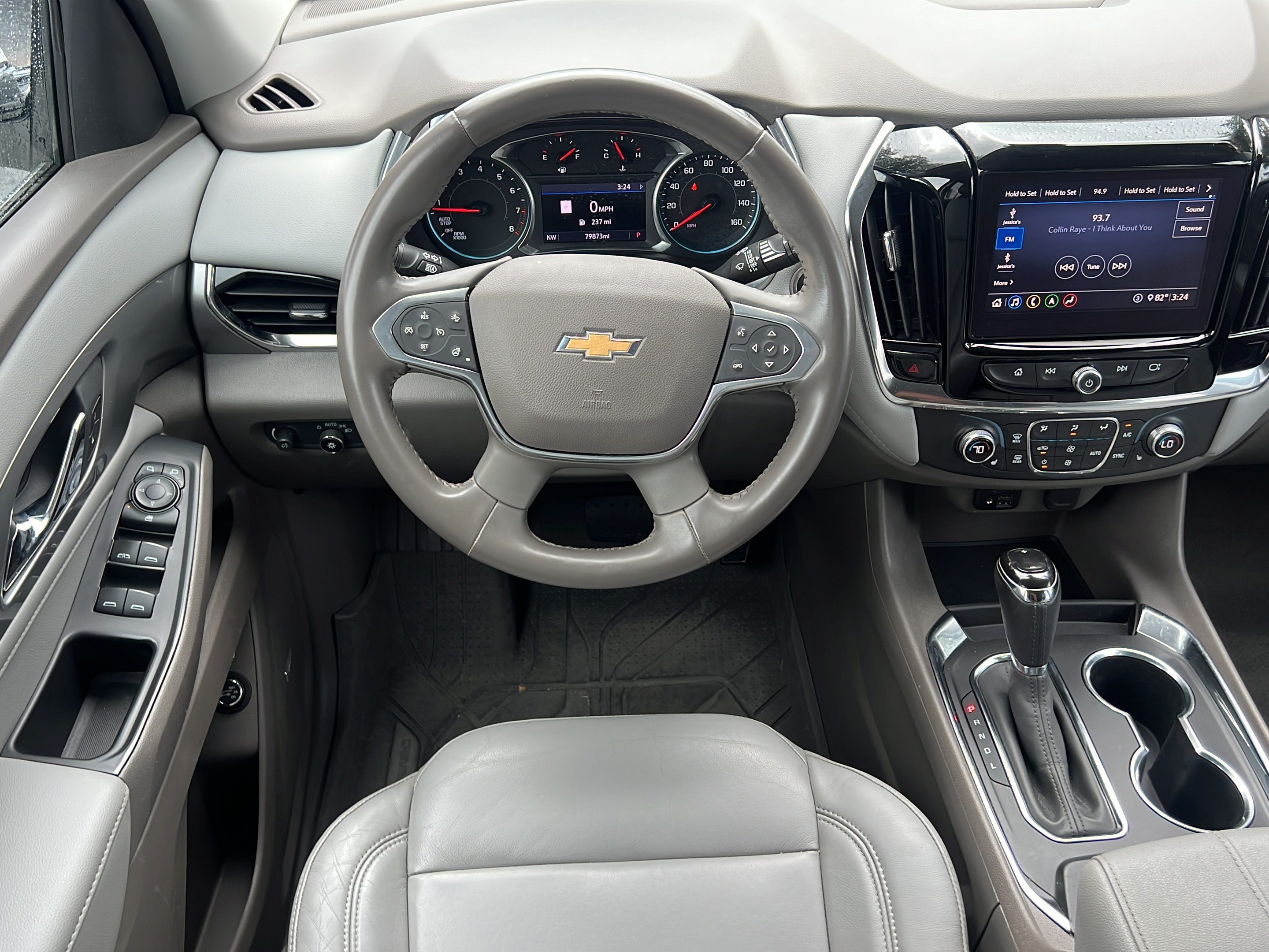 Used 2020 Chevrolet Traverse LT w/ LT Premium Package FWD image 10