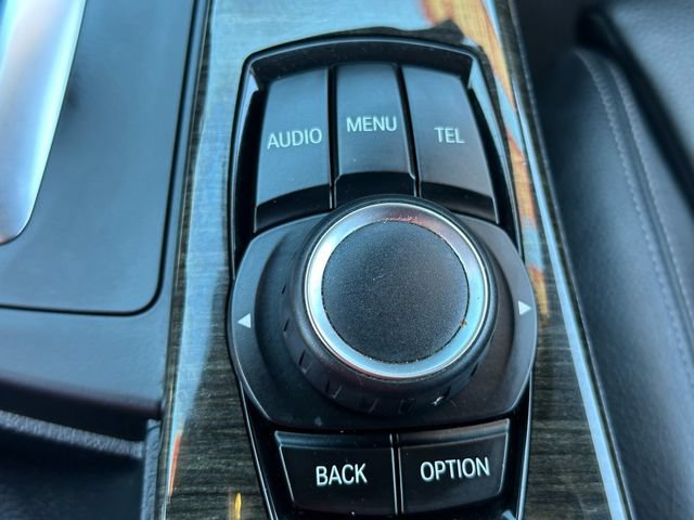 Used 2017 BMW 330i Sedan RWD image 23