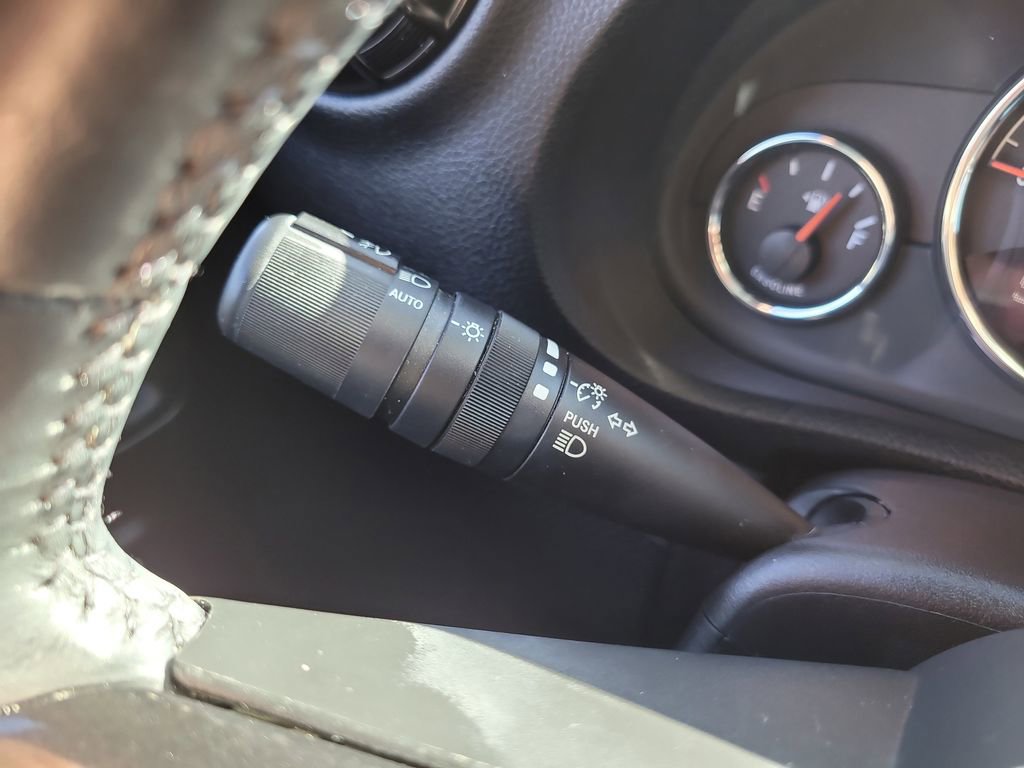 Used 2017 Jeep Wrangler Unlimited Rubicon image 28