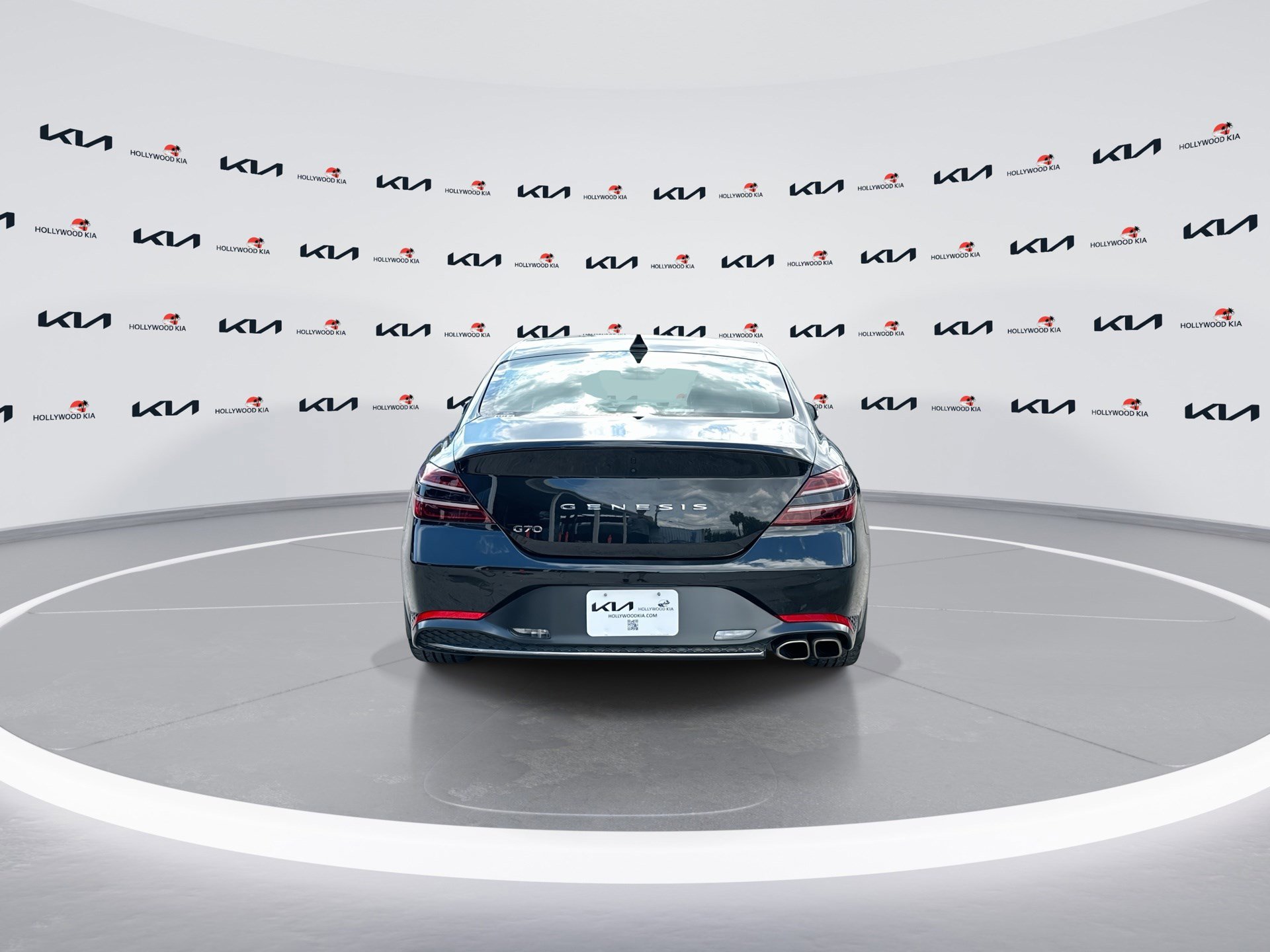 Used 2023 Genesis G70 2.0T w/ Sport Prestige Package image 7