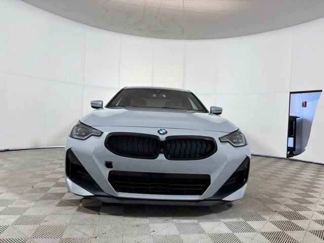 Used 2022 BMW 230i Coupe w/ Premium Package 2 RWD image 2