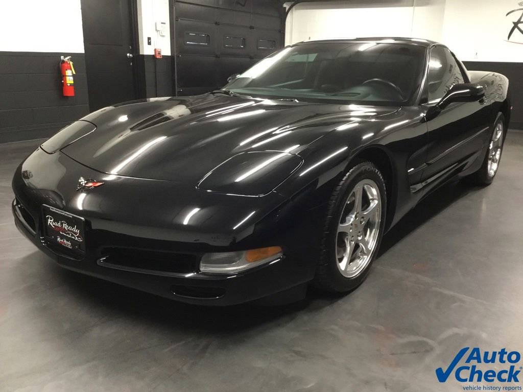 Used 2002 Chevrolet Corvette Coupe w/ Preferred Equipment Group2 RWD image 5