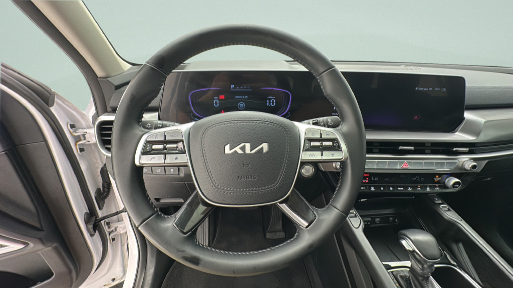 Used 2025 Kia Telluride S AWD/4WD image 16