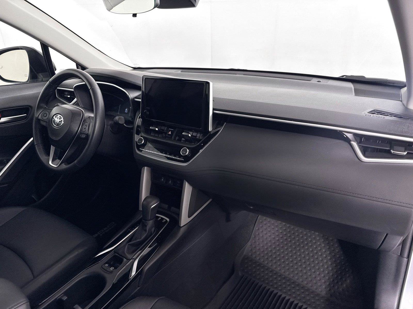 Certified 2025 Toyota Corolla Cross XLE AWD/4WD image 44