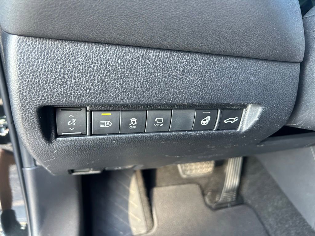 Used 2021 Toyota Venza Limited w/ Advanced Technology Package AWD/4WD image 20