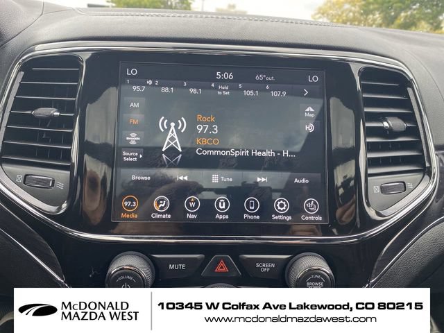 Used 2021 Jeep Grand Cherokee Overland AWD/4WD image 18