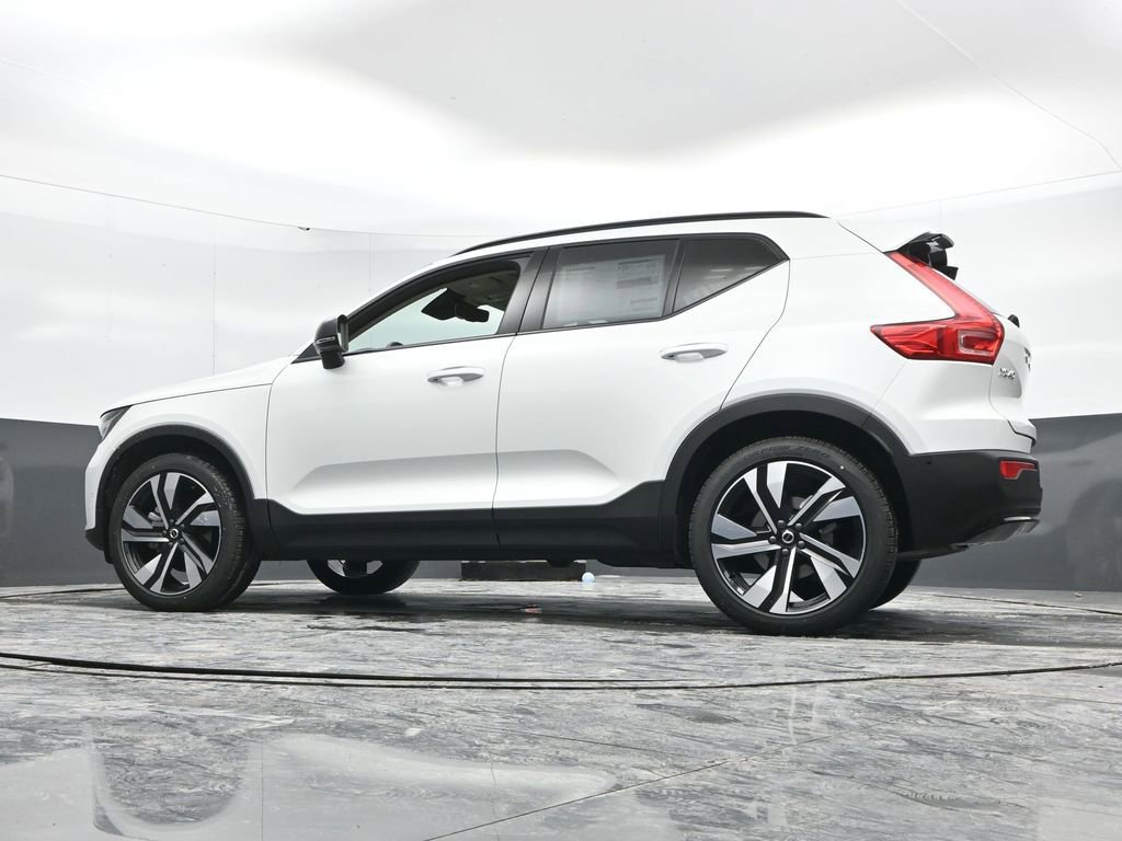 New 2026 Volvo XC40 B5 Ultra w/ Protection Package Premier image 43