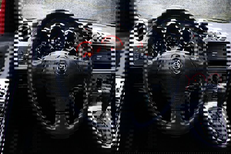 Used 2004 Toyota Matrix XR image 17