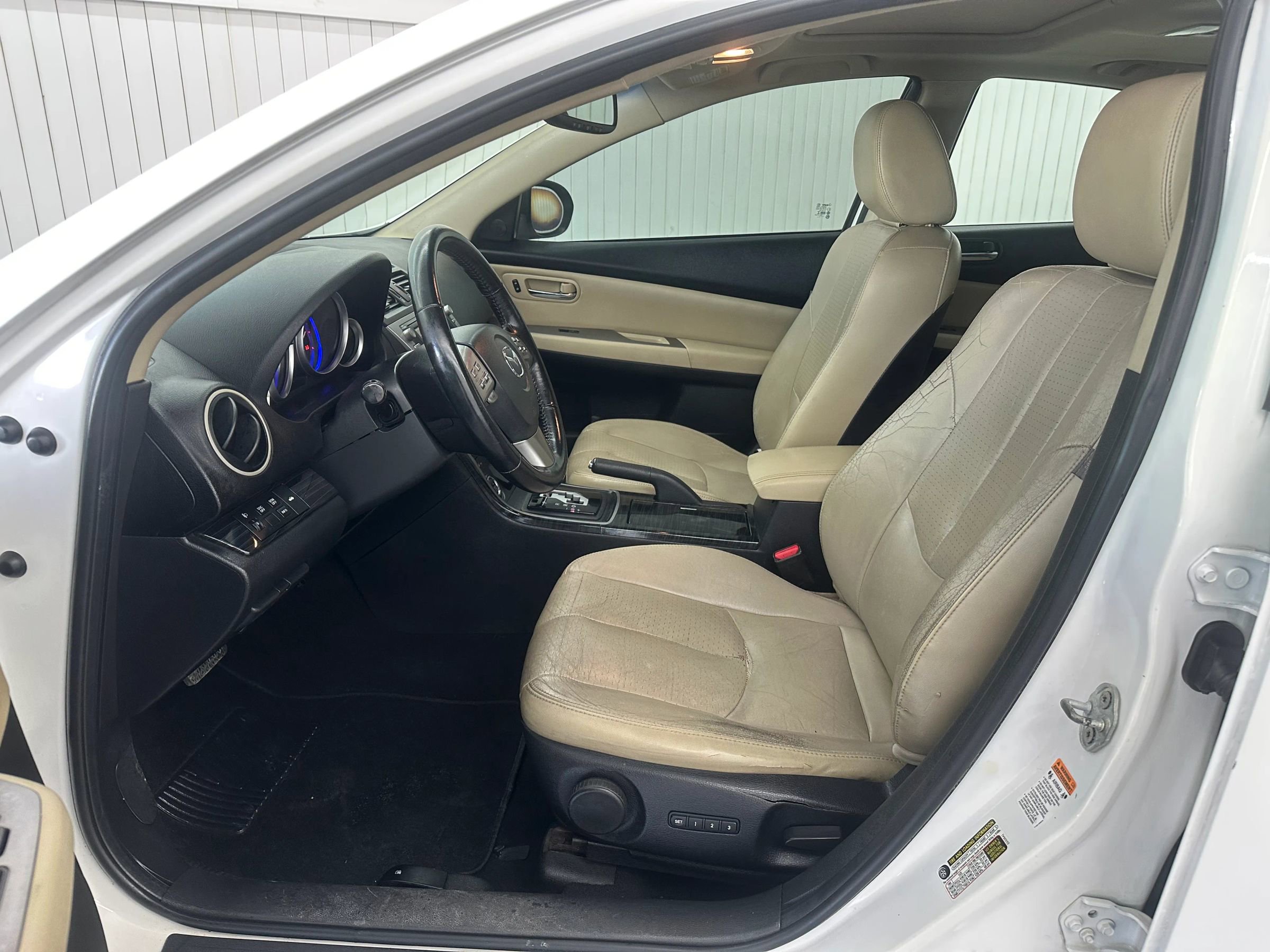 Used 2009 MAZDA MAZDA6 s Grand Touring w/ Moonroof & Bose Pkg image 10