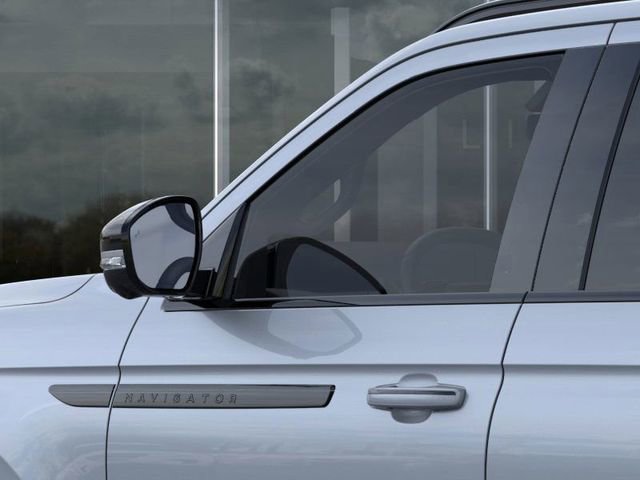 New 2025 Lincoln Navigator L Reserve w/ Jet Appearance Package image 21