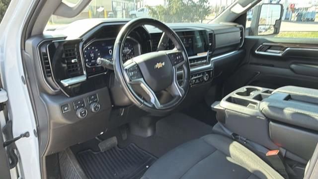 Used 2024 Chevrolet Silverado 2500 LT image 9
