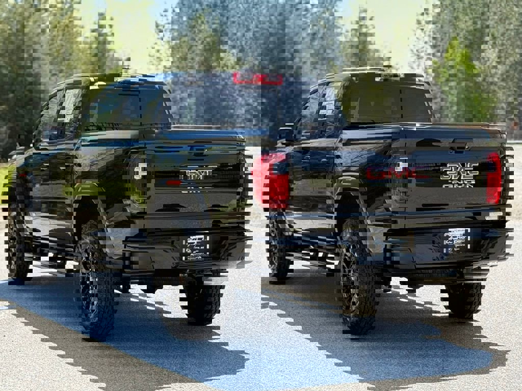 New 2026 GMC Canyon Elevation w/ Convenience Package image 12