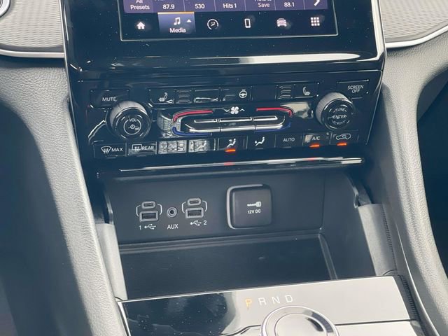 New 2025 Jeep Grand Cherokee L Altitude image 15