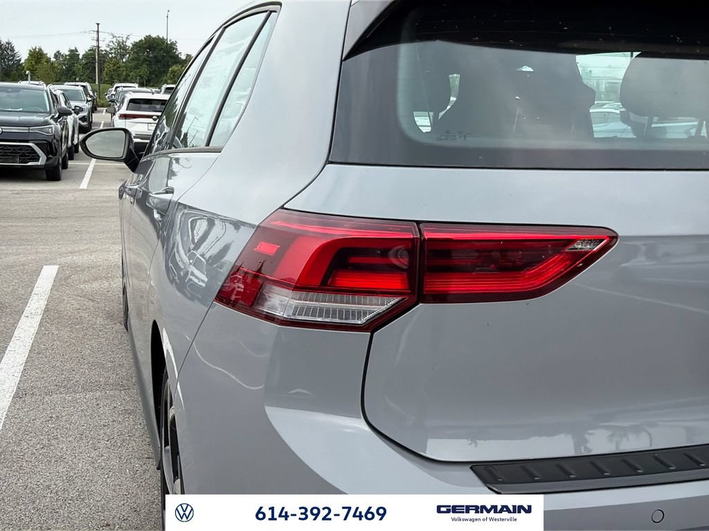 New 2026 Volkswagen GTI SE FWD image 9