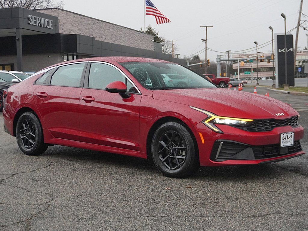 Used 2025 Kia K5 LXS FWD image 2
