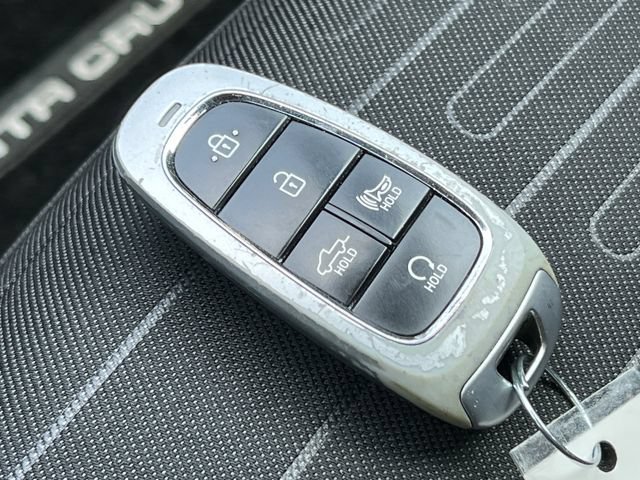 Used 2023 Hyundai Santa Cruz Night AWD/4WD image 35