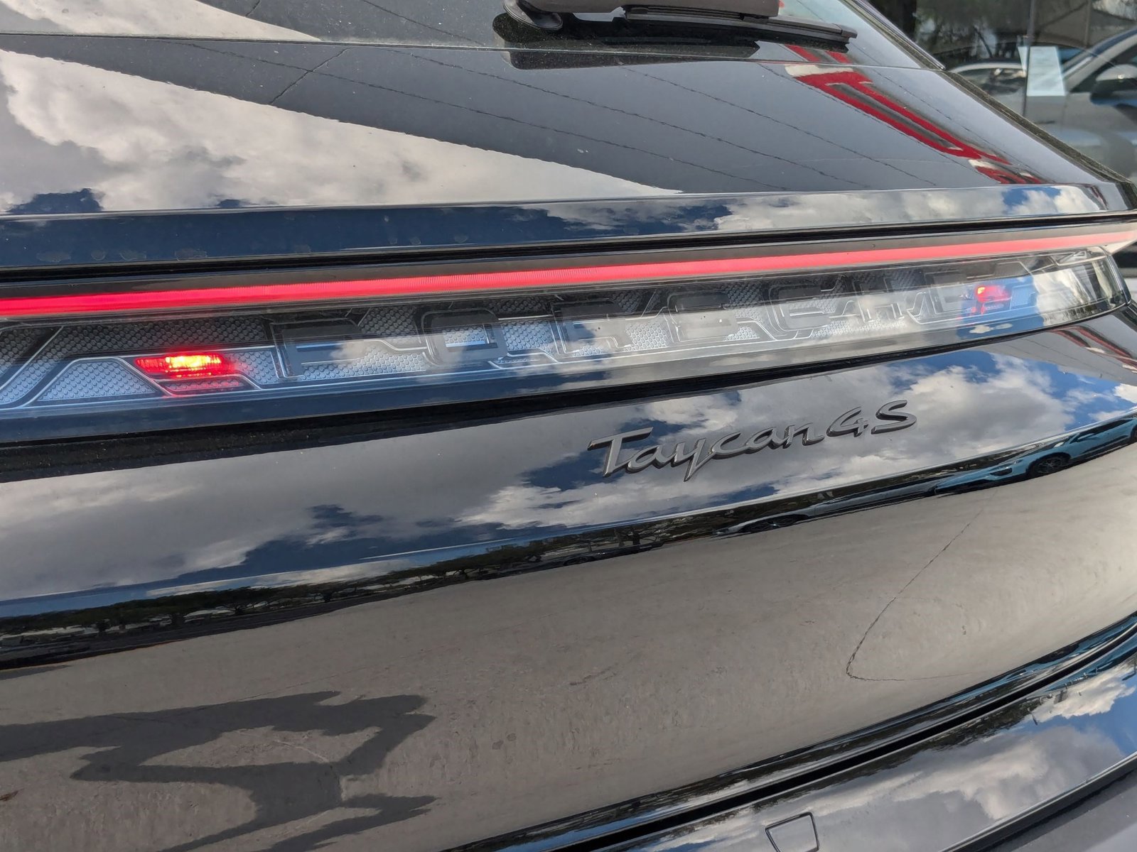 New 2024 Porsche Taycan 4S image 12