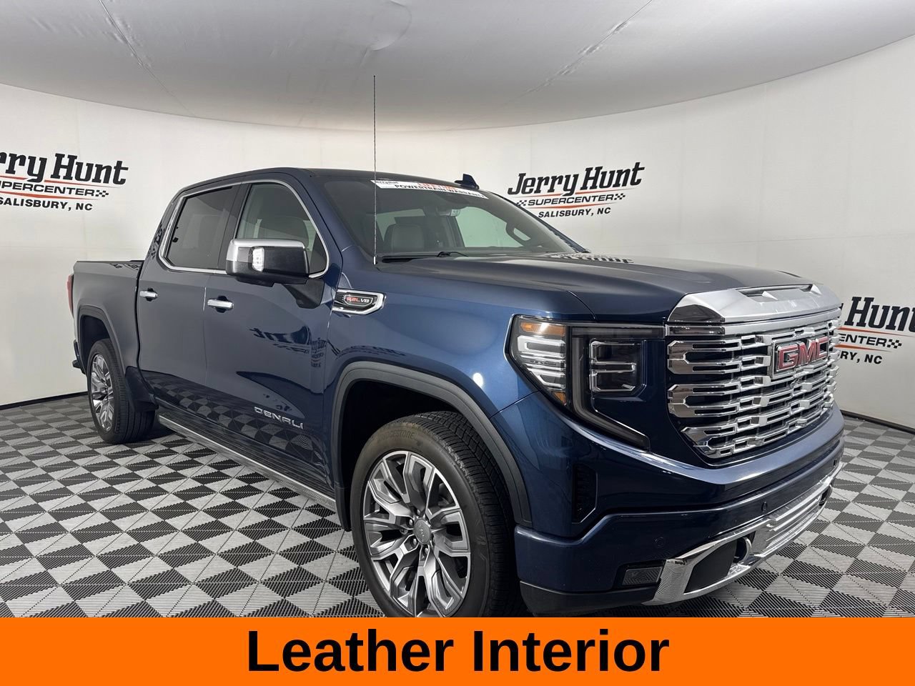 Used 2023 GMC Sierra 1500 Denali w/ Denali Reserve Package AWD/4WD image 6