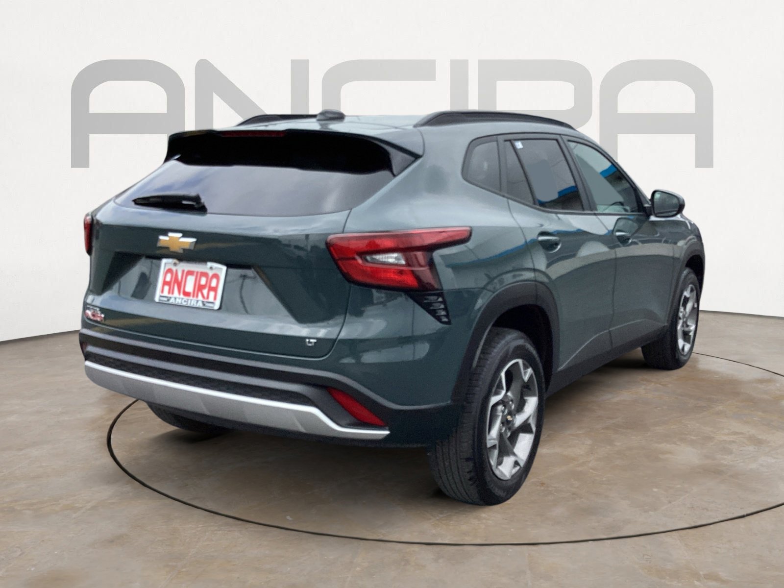 Used 2025 Chevrolet Trax LT FWD image 14