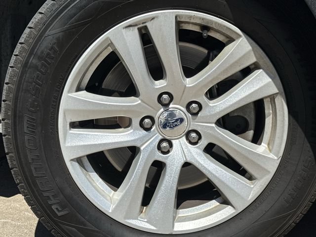 Used 2019 Ford Explorer XLT w/ Equipment Group 201A AWD/4WD image 10