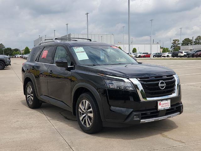 Certified 2025 Nissan Pathfinder SL AWD/4WD image 3