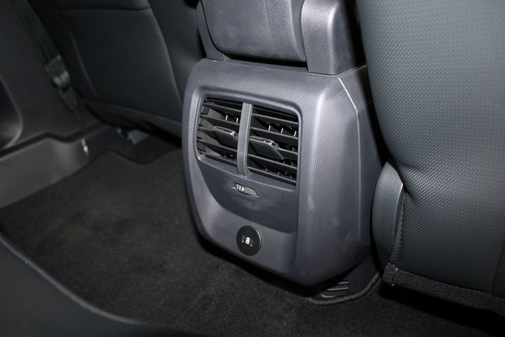 New 2024 Ford Mustang Mach-E Select w/ Comfort Package Lite image 31