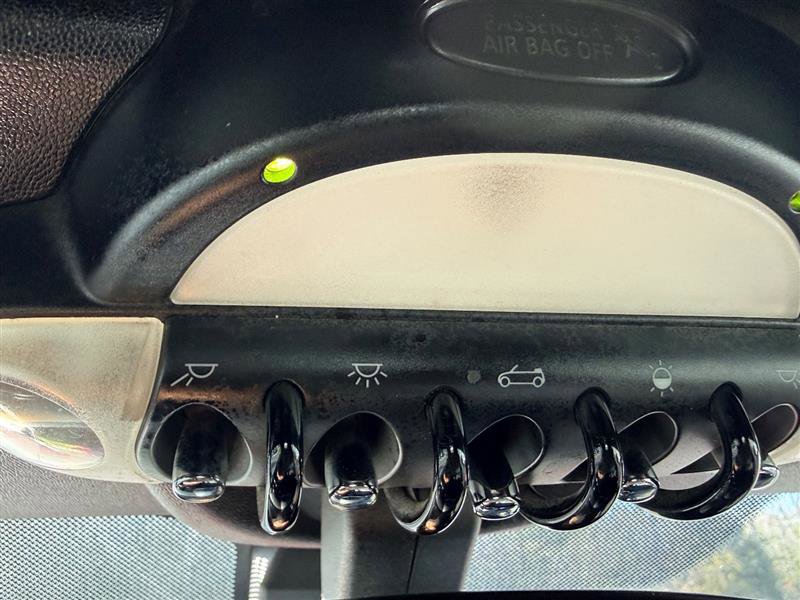 Used 2015 MINI Cooper S image 25