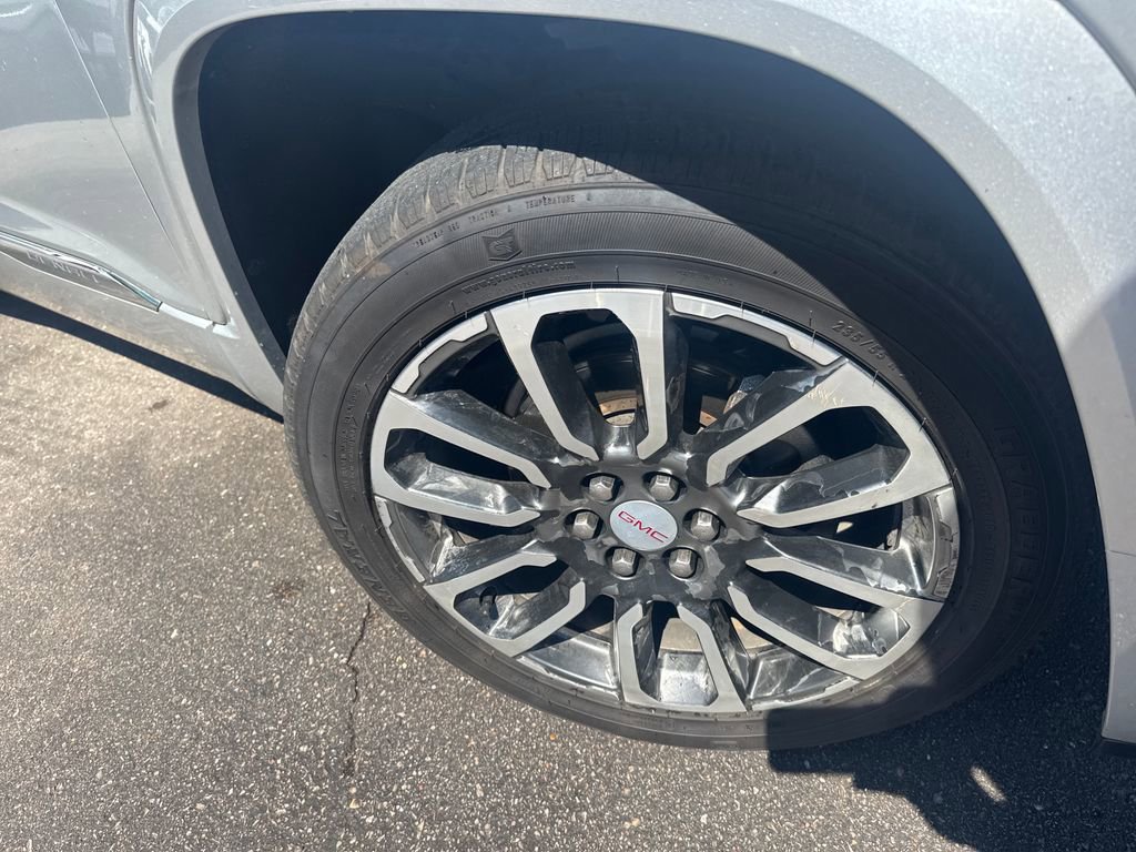 Used 2020 GMC Acadia Denali AWD/4WD image 36