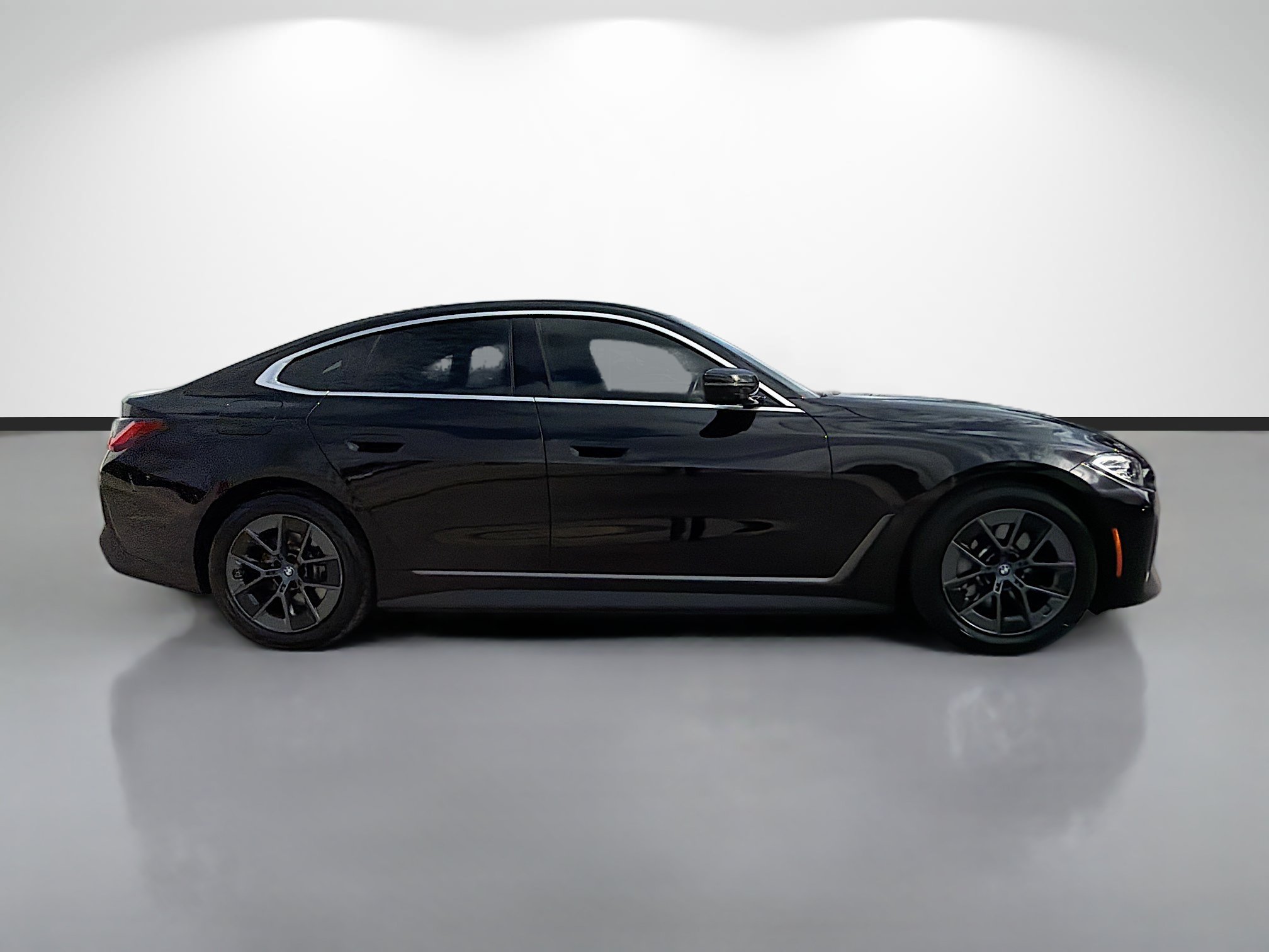 Used 2023 BMW i4 eDrive40 w/ Parking Assistance Package RWD image 2