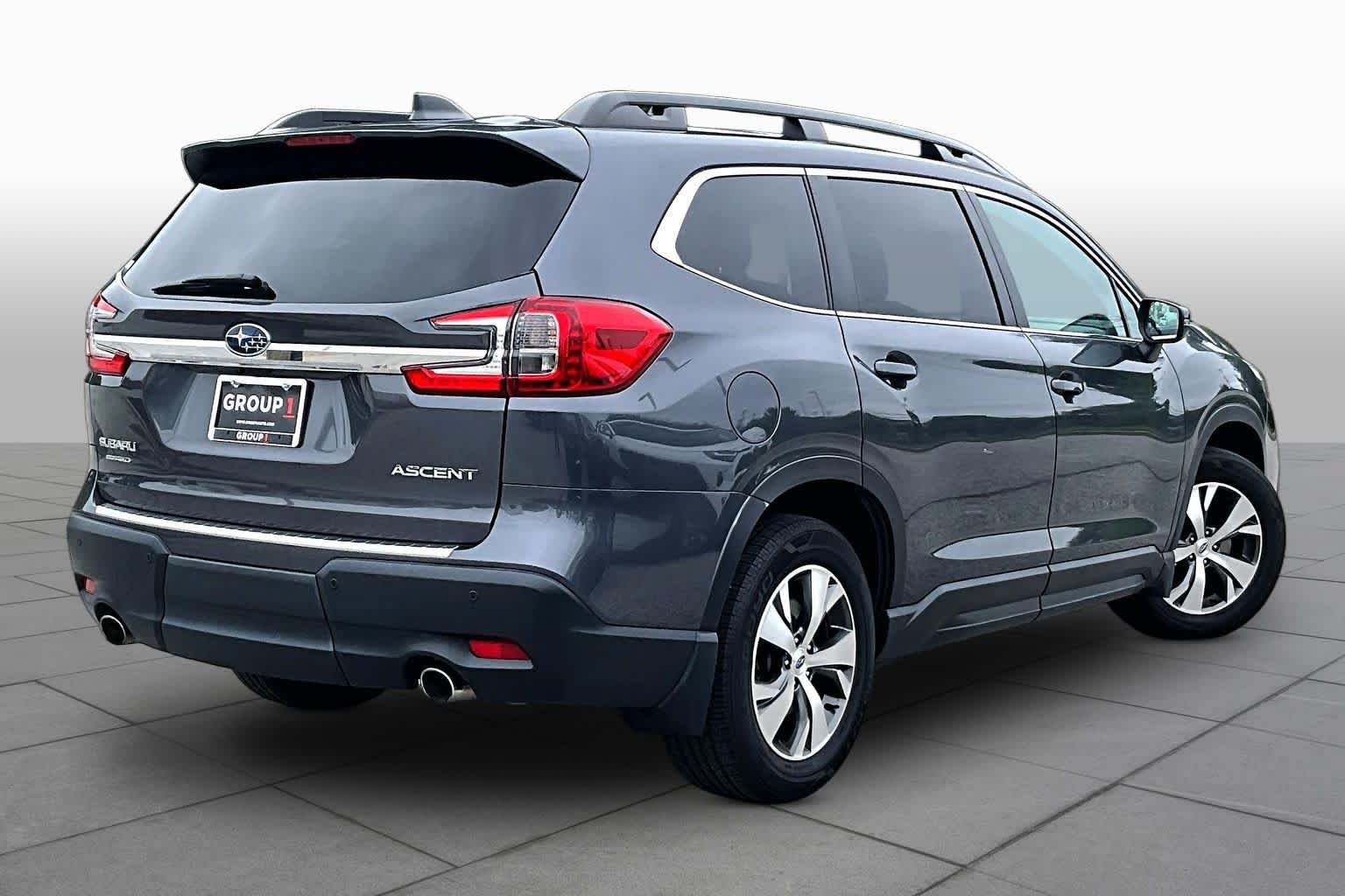 Used 2023 Subaru Ascent Premium w/ Convenience Package AWD/4WD image 13