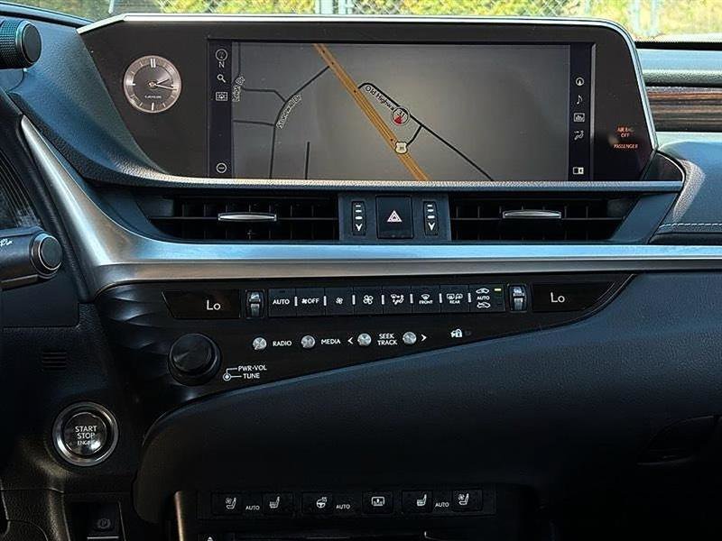Used 2020 Lexus ES 350 w/ Accessory Package 2 FWD image 28