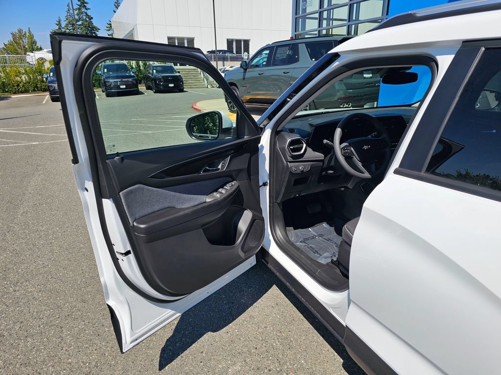 New 2026 Chevrolet TrailBlazer LT AWD/4WD image 18