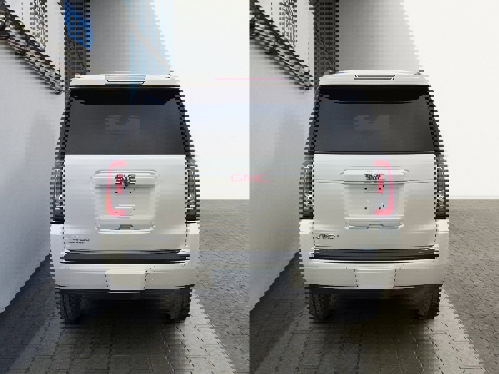 Used 2015 GMC Yukon SLT w/ Open Road Package image 4