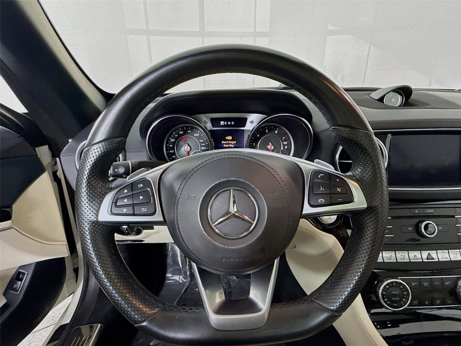 Used 2018 Mercedes-Benz SL 550 image 2