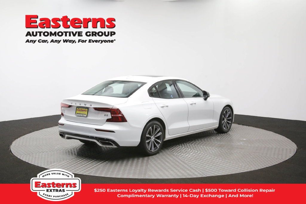 Used 2022 Volvo S60 B5 Inscription FWD image 42