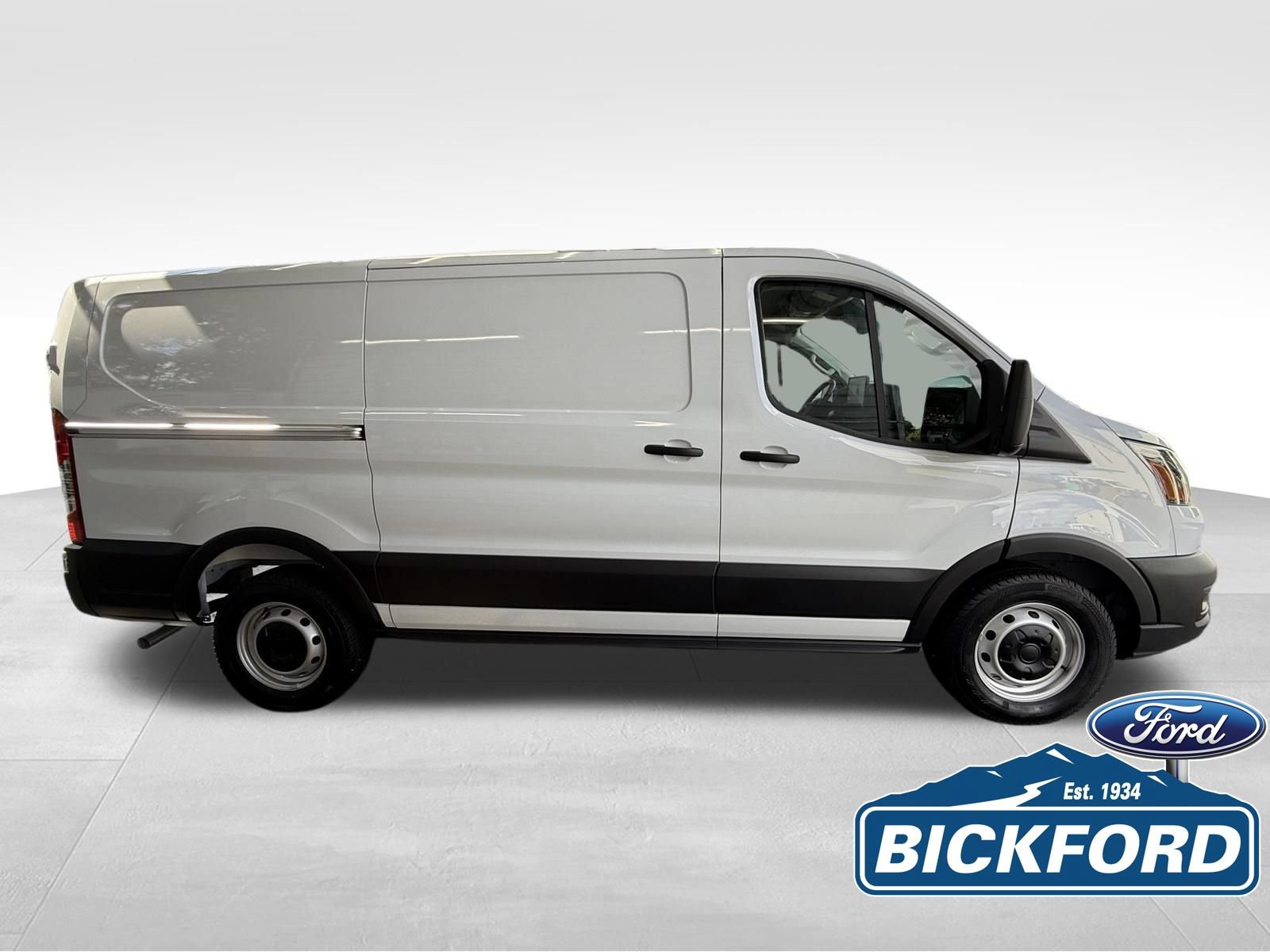 New 2026 Ford Transit 150 Low Roof RWD image 4