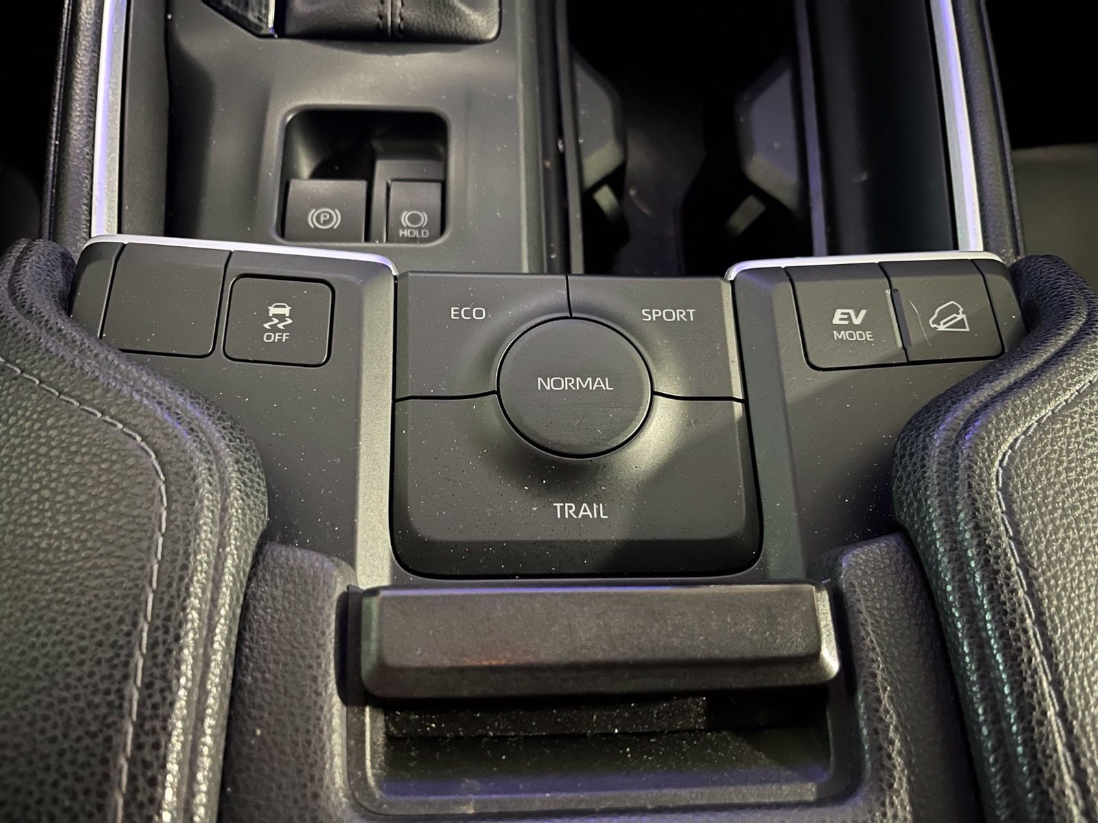 Used 2024 Toyota Grand Highlander AWD Hybrid image 27