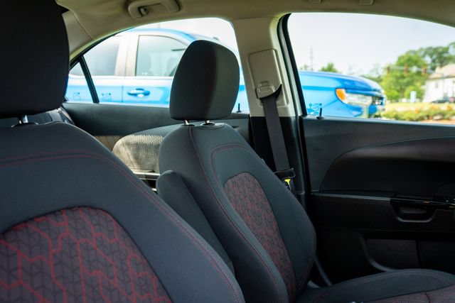 Used 2018 Chevrolet Sonic LT w/ Convenience Package FWD image 8