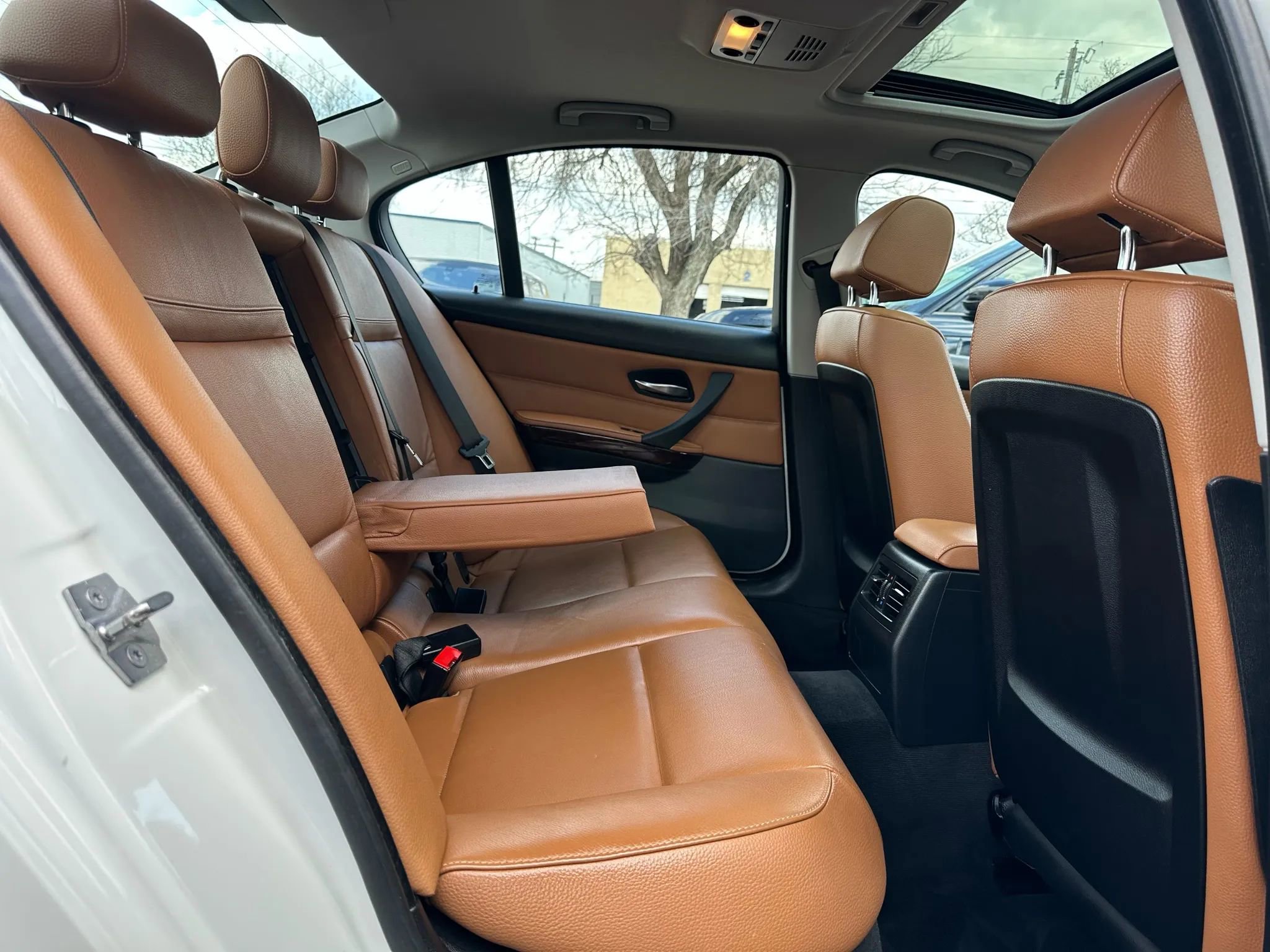 Used 2010 BMW 335d Sedan image 25