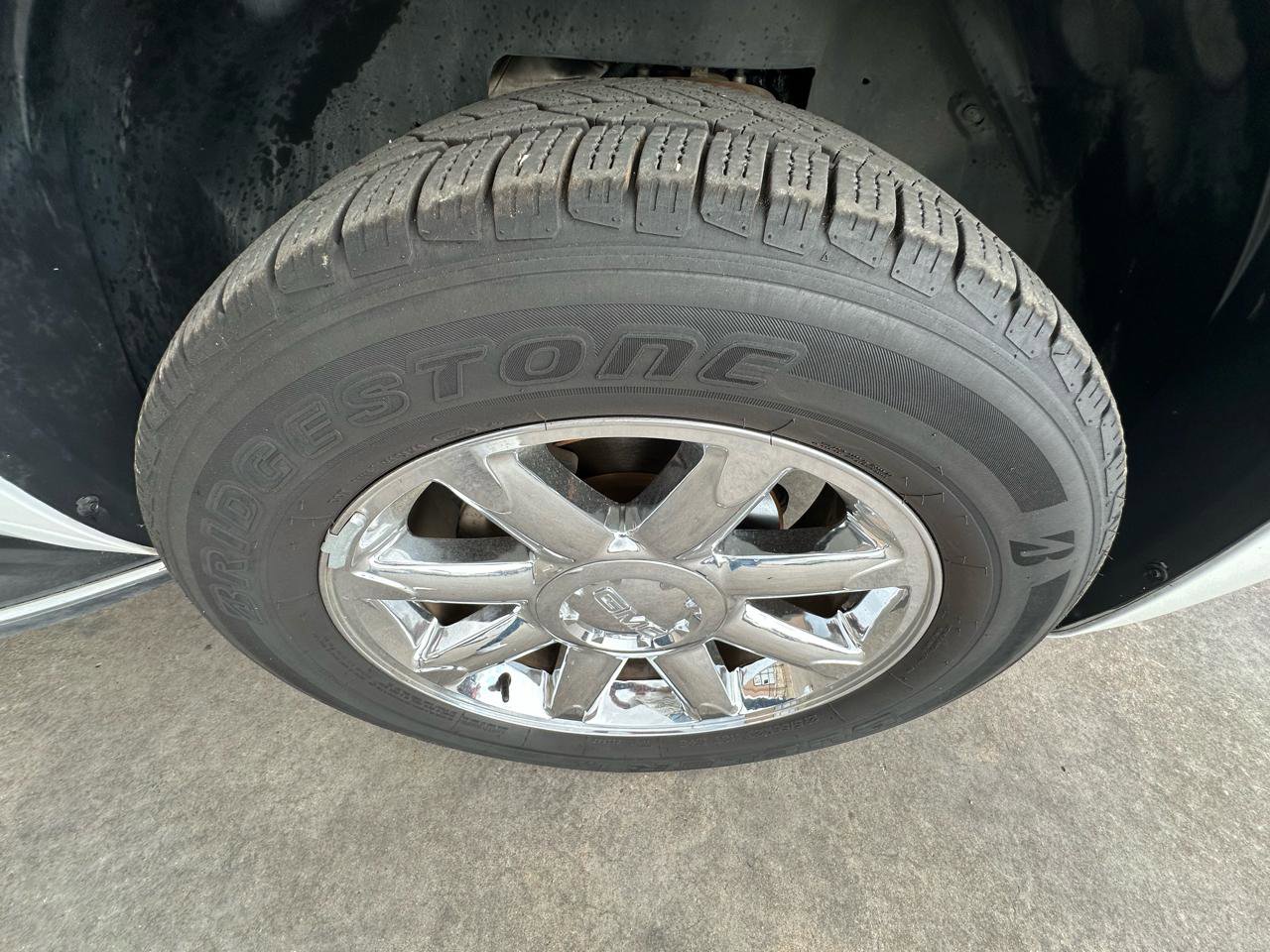 Used 2014 GMC Yukon XL Denali image 32