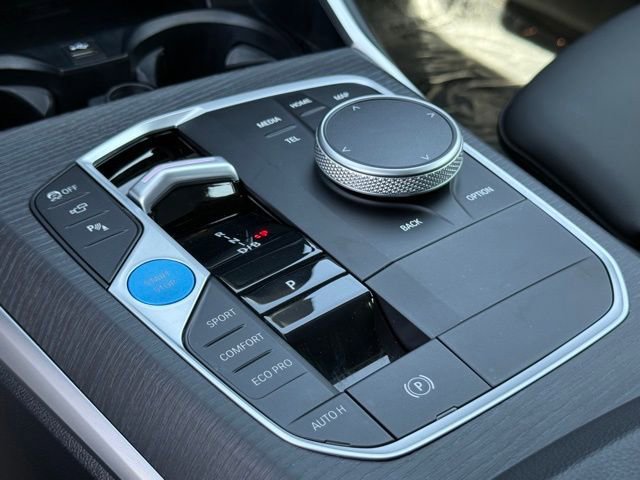 Used 2025 BMW i4 eDrive40 w/ Parking Assistance Package image 28