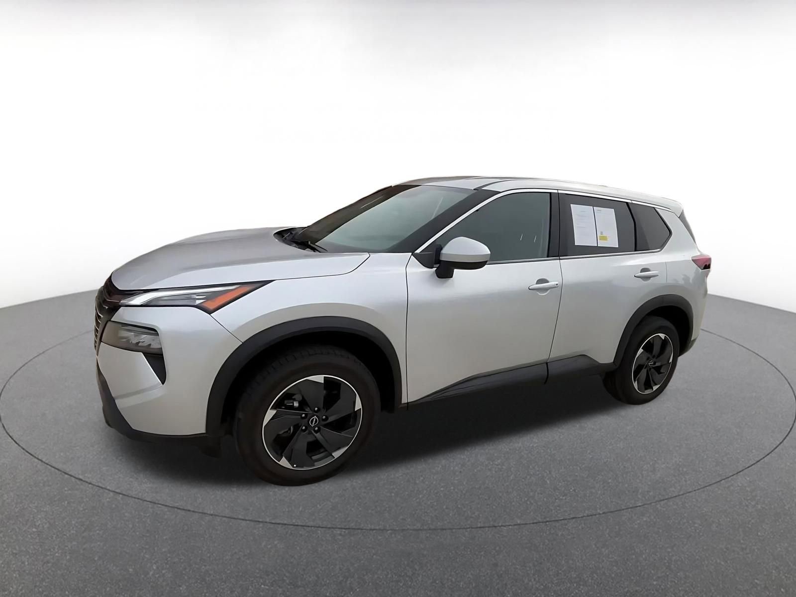 Used 2025 Nissan Rogue SV AWD/4WD image 8