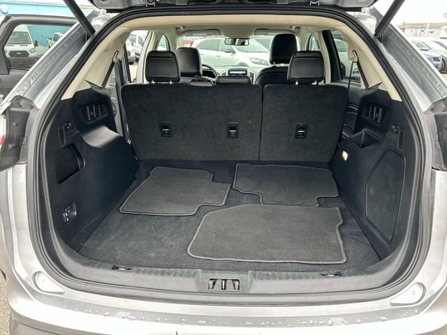 Used 2024 Ford Edge Titanium image 11