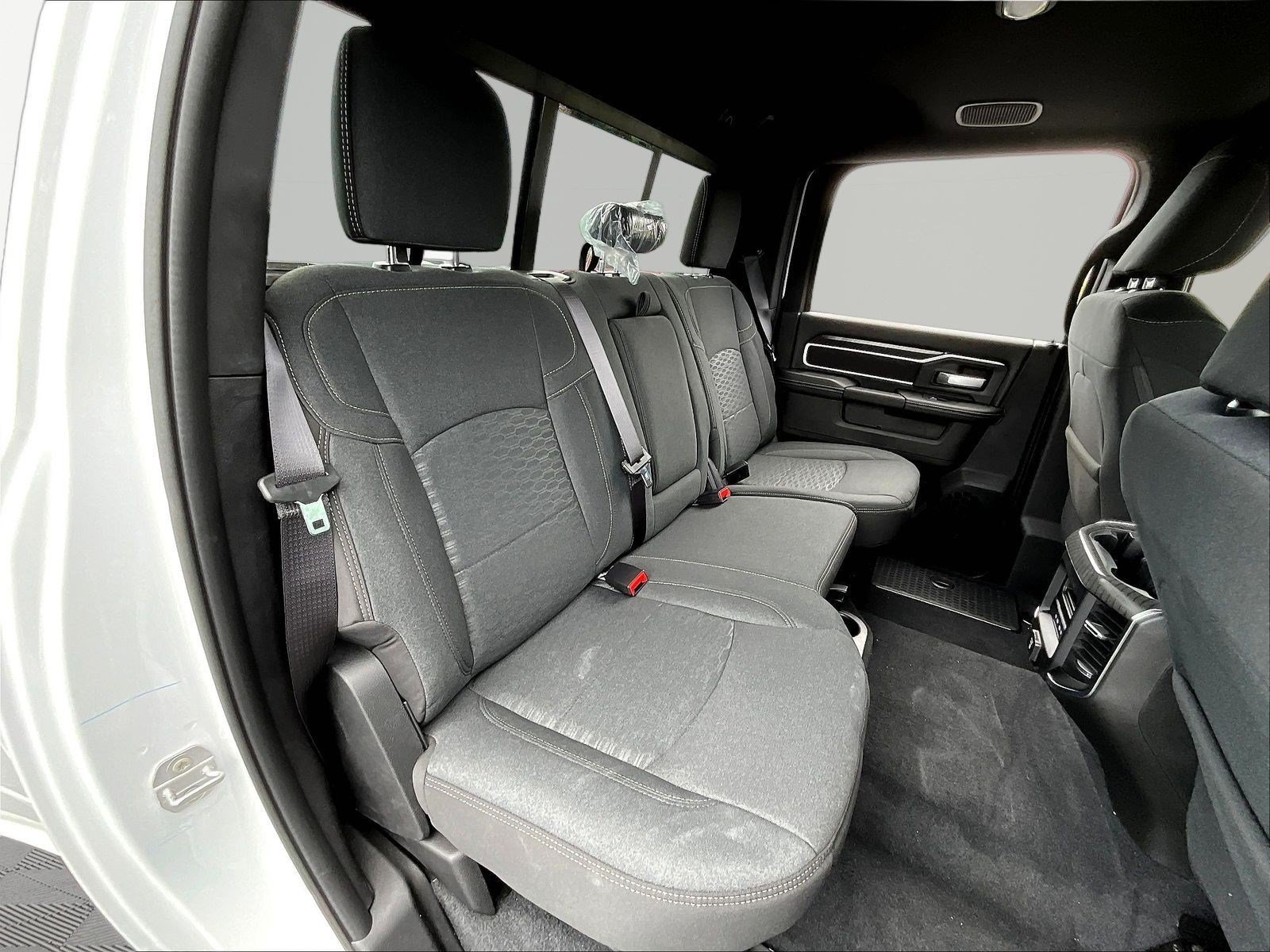 New 2026 RAM 3500 Big Horn AWD/4WD image 19