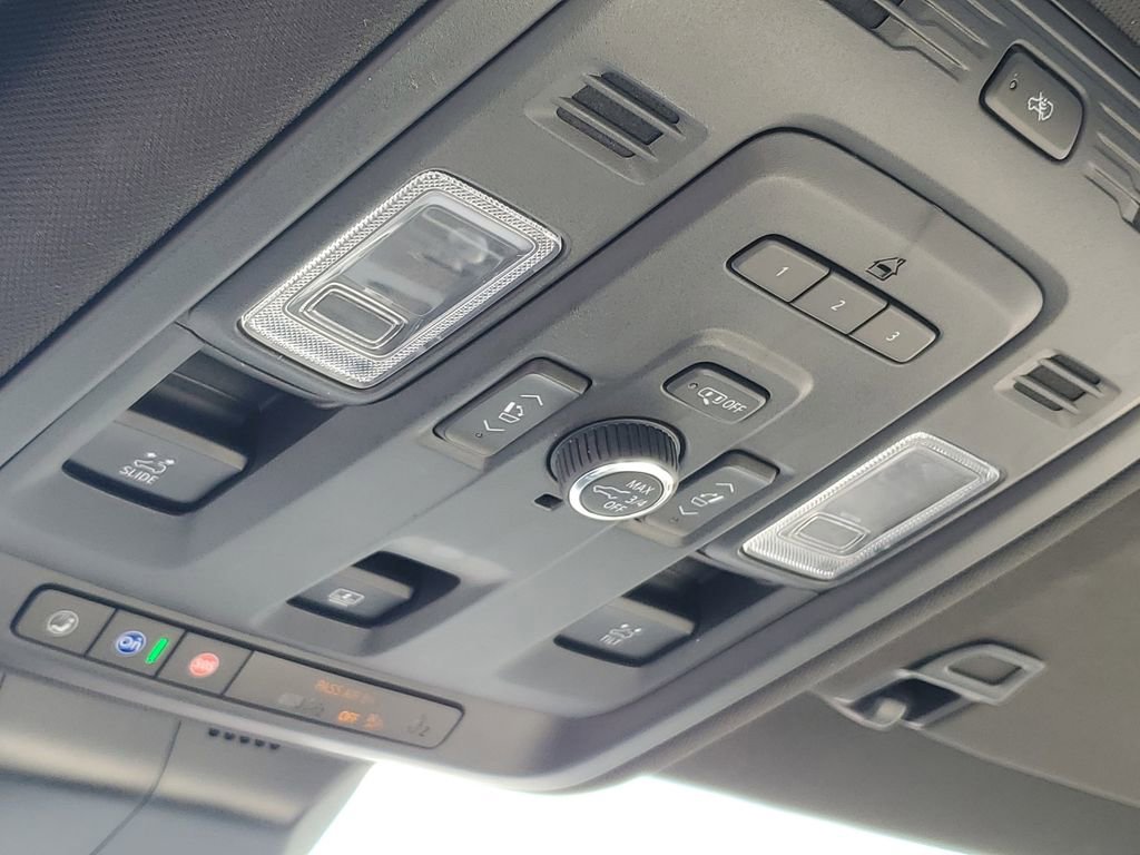 Used 2021 Cadillac Escalade Sport w/ Driver Assist Tech Package image 22